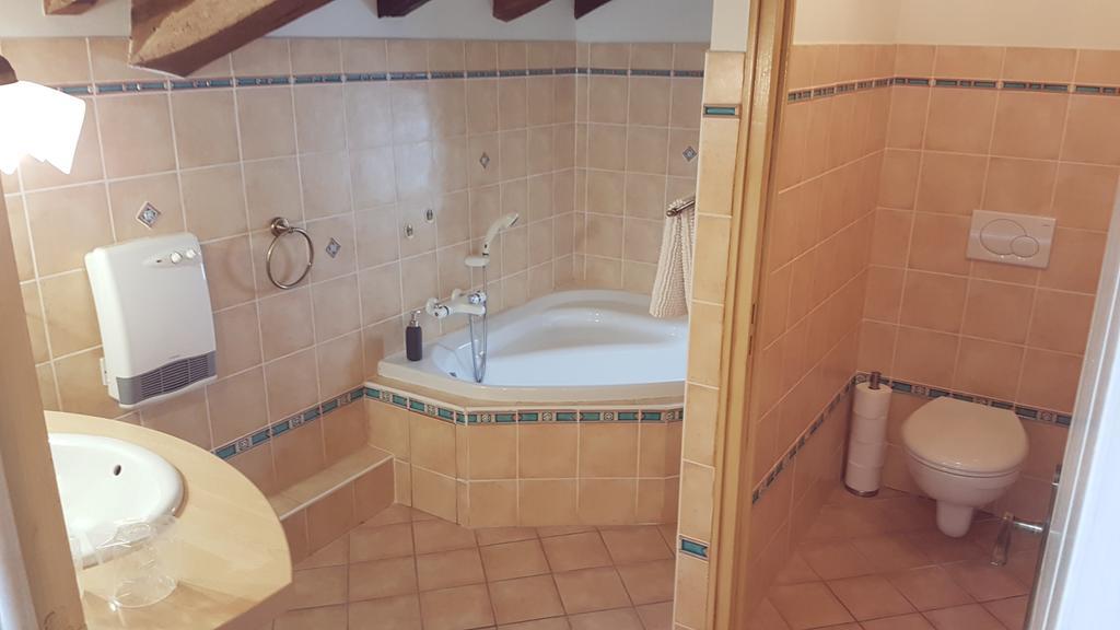 Chambre D'Hotes Moulin Urketa Ayherre Szoba fotó
